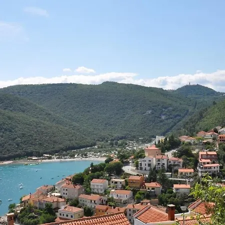1 Bdr App With Sea View,pets Welcome,64 Апартаменты *