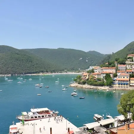 1 Bdr App With Sea View,pets Welcome,64 Апартаменты