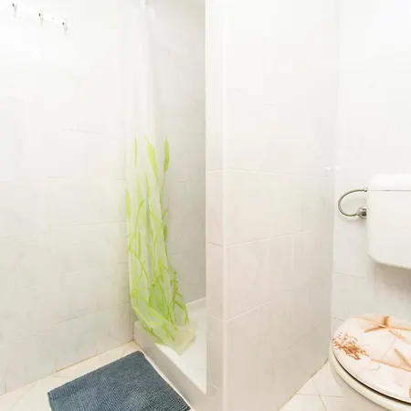 Apartman 1 Bdr App With Sea View,pets Welcome,64 Rabac