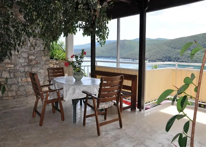 Apartment 1 Bdr App With Sea View,pets Welcome,64 Rabac