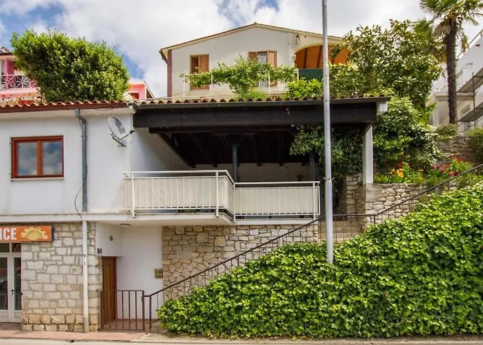 1 Bdr App With Sea View,pets Welcome,64 Apartment Rabac