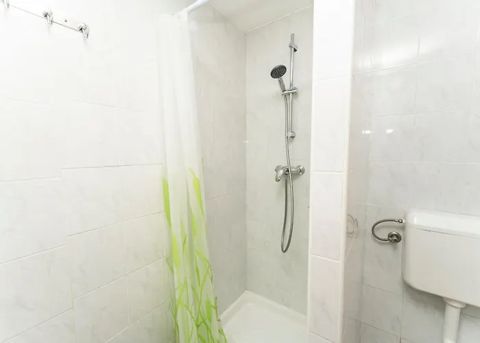 1 Bdr App With Sea View,pets Welcome,64 Appartamento *
